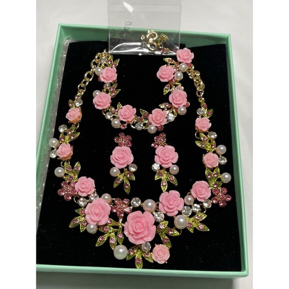 EVER FAITH Women's Austrian Crystal Simulated Pearl Rose Flower Leaf Necklace... - Picture 11 of 12